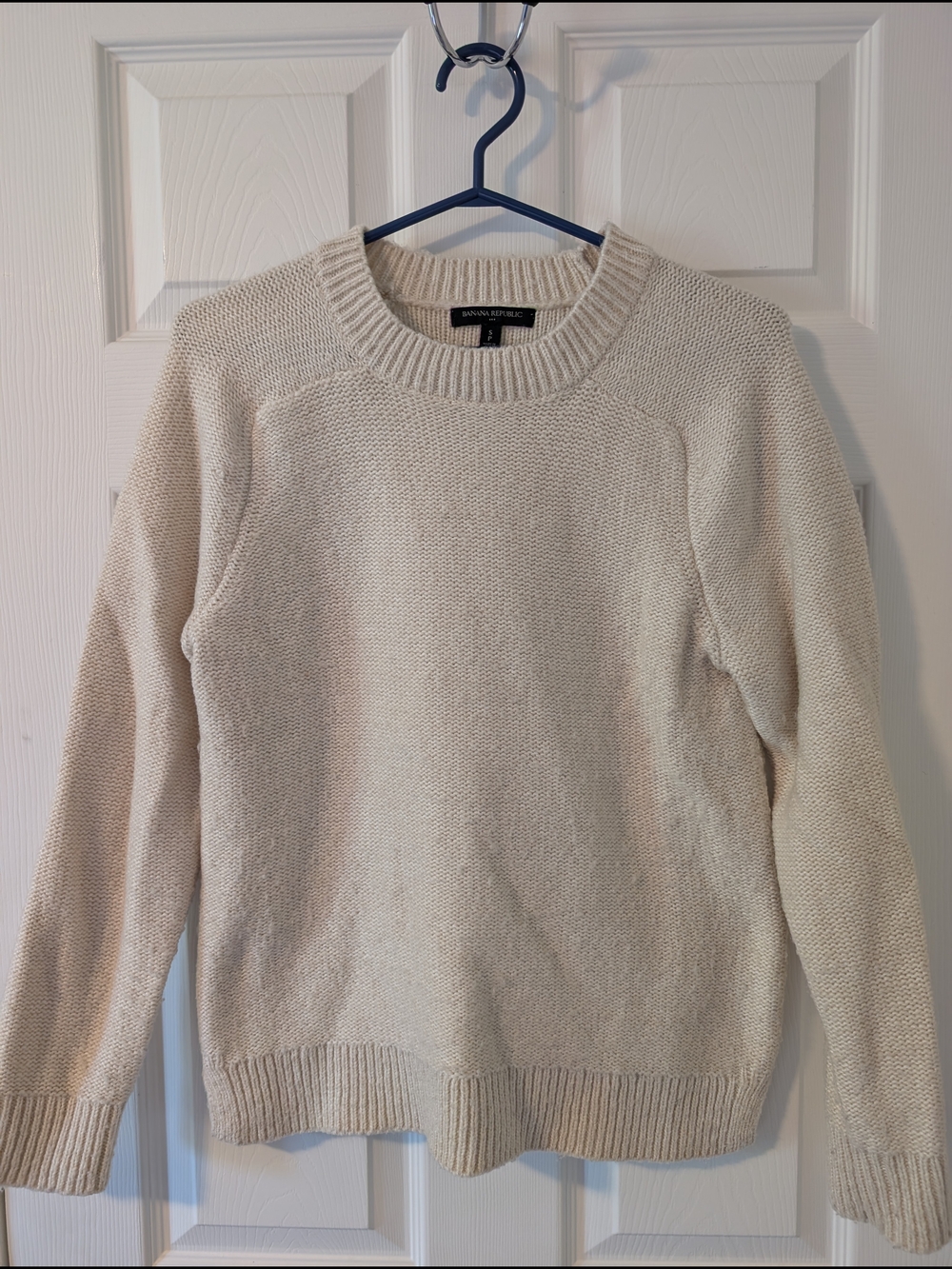 Banana Republic Cream crew ribbed neck Sweater Size Small